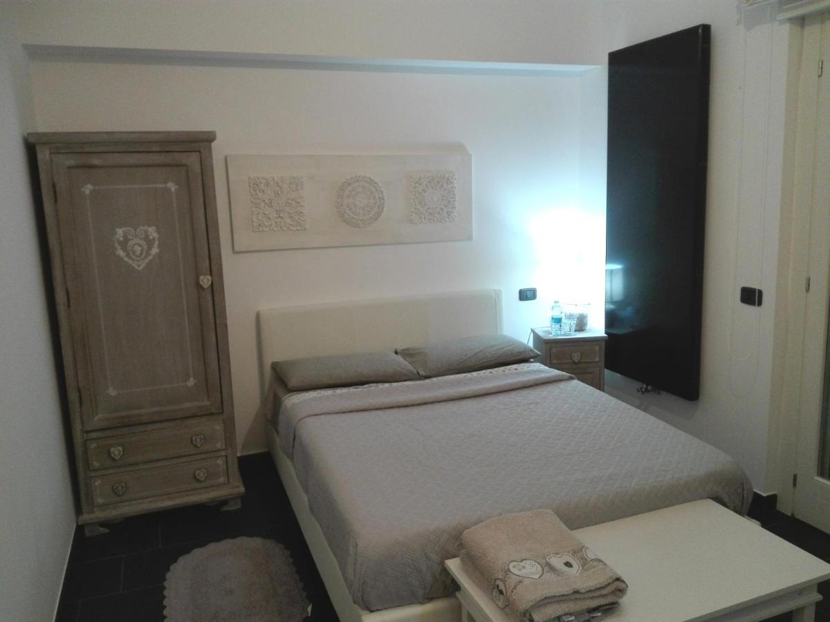 B&B Stazione Latina Sermoneta Kültér fotó